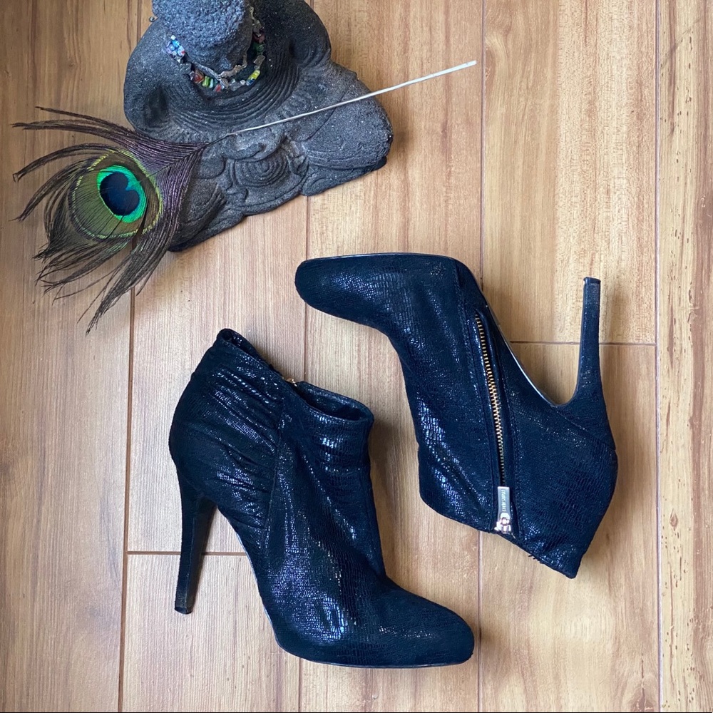 Colin Stuart ankle boots